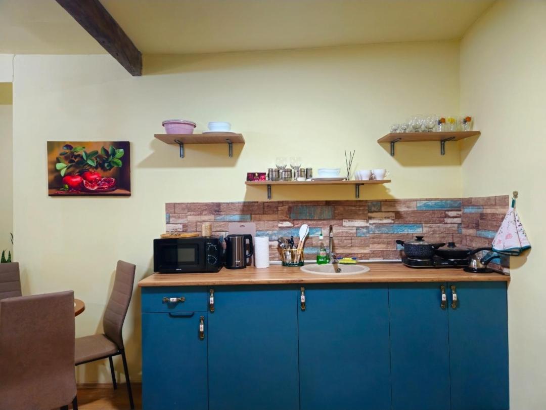 Apartment In The Old District Тбилиси Экстерьер фото